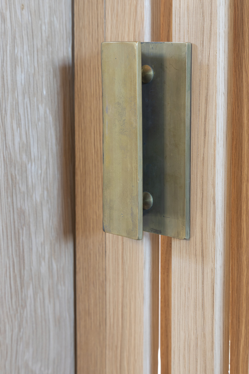 keswick_barn_detail_door_pull_02.jpg