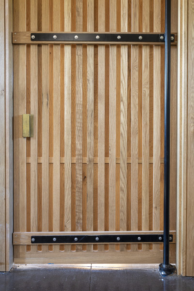 keswick_barn_detail_pivot_hinge.jpg
